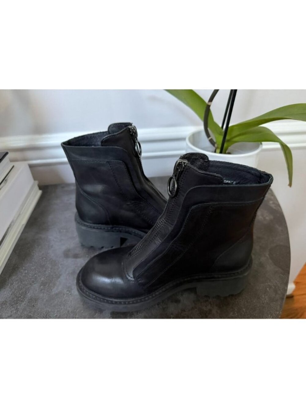 ASH Space Leather Ankle Boots In Black Size 6 - Picture 6 of 9